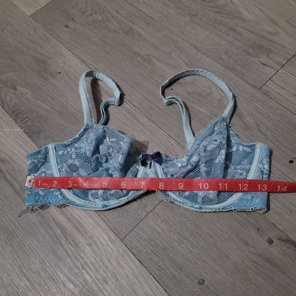 Victoria's Secret 34D baby blue lace bra not padded body by victoria - Picture 10 of 10